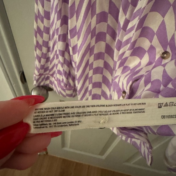Anthropologie Lavender/Purple and White Geometric Button Down Long Sleeve Shirt - Picture 9 of 12